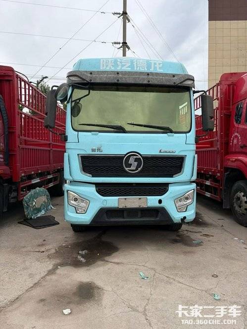 陕汽重卡 270马力 载货车