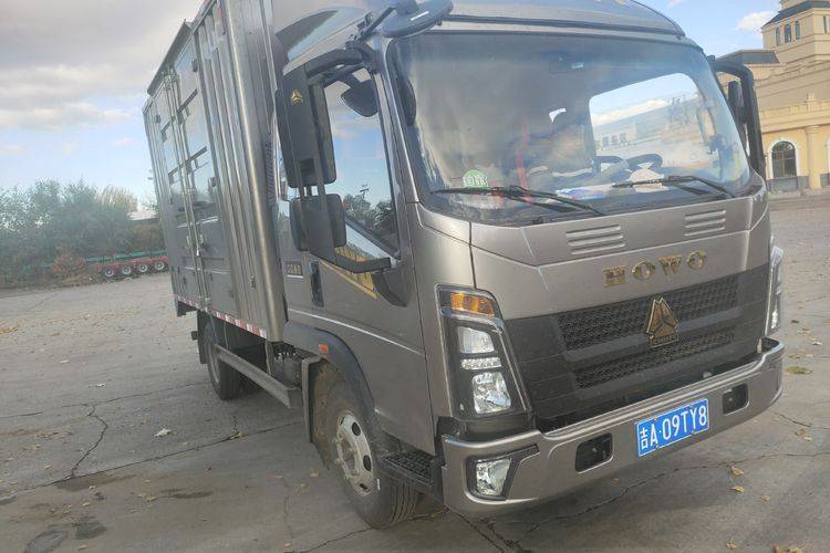 重汽豪沃(HOWO) 350马力 载货车