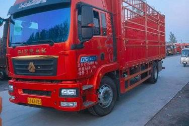 二手中国重汽 汕德卡SITRAK G5重卡 290马力 6X2 6.8米仓栅式载货车(国六) 前四后四 曼二手载货车 黄牌