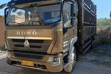 二手中国重汽HOWO G5X中卡 220马力 6.75米排半仓栅式载货车(国六) 单桥 潍柴二手载货车 黄牌