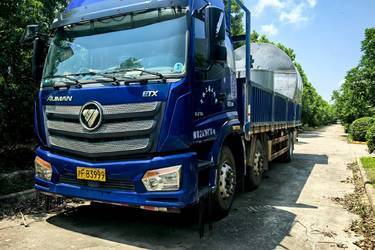 二手福田 欧曼ETX 6系重卡 260马力 6X2 9.6米LNG栏板载货车(国五) 前四后四 东风康明斯二手载货车 黄牌图片