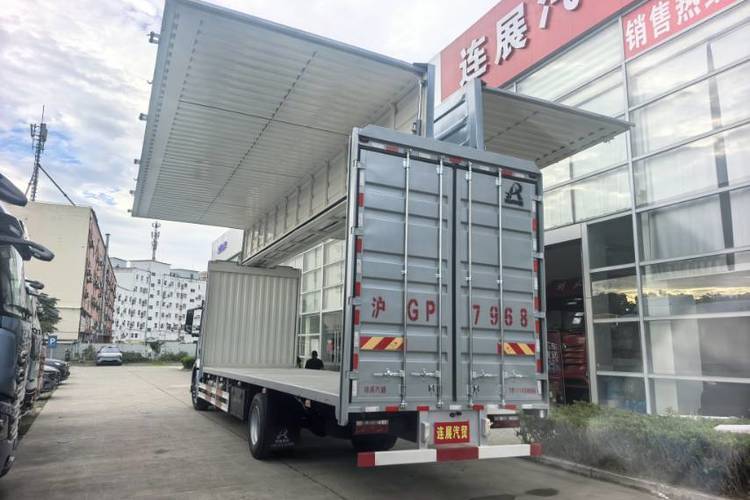 二手江淮格尔发 300马力 载货车